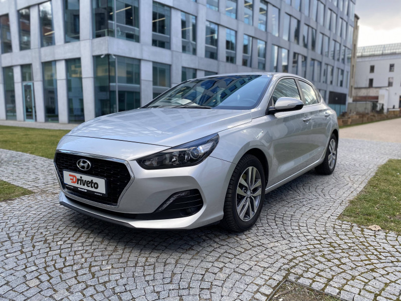 Hyundai i30 fastback (od 08/2018) Trikolor Komfort