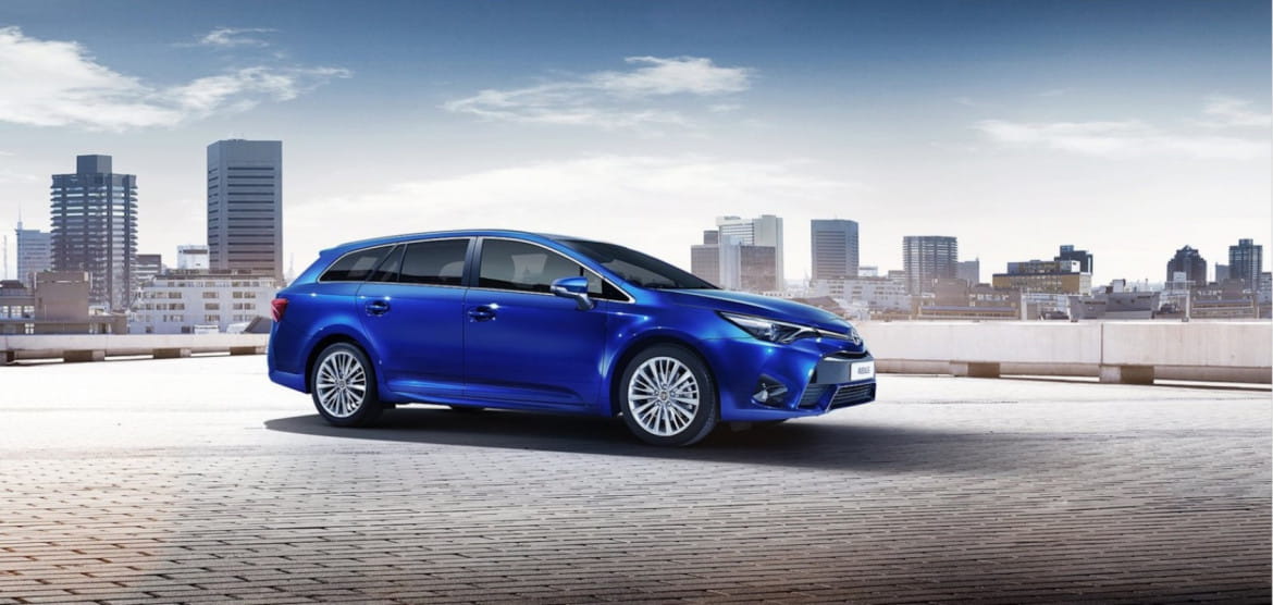 Toyota Avensis (T27) Liftback