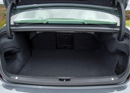 Volvo S90 (od 07/2016) 2.0 D5, 173 kW, Naftový, 4x4, Automatická převodovka