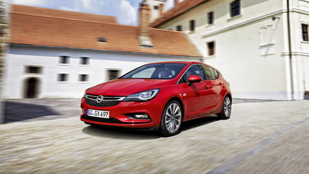 Opel Astra (od 10/2015) 1.4, 74 kW, Benzinový