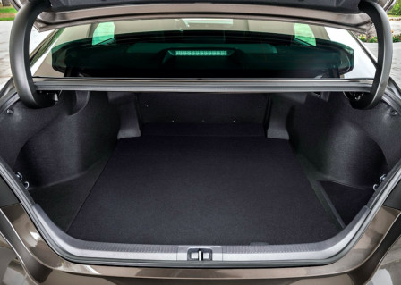 Toyota Camry (od 03/2019)