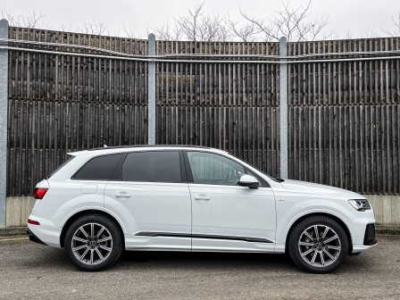 Audi Q7 (od 09/2019) S line