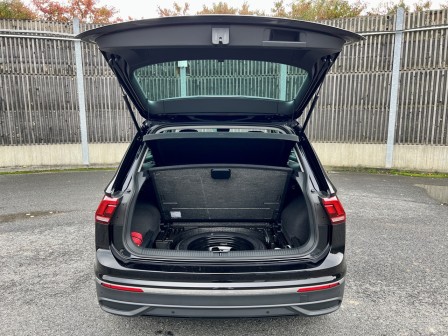 Volkswagen Tiguan (od 09/2020) Life
