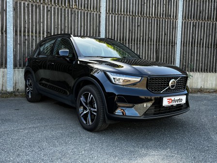 Volvo XC40 (od 02/2018) Plus Dark