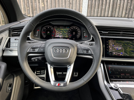 Audi Q7 (od 09/2019) S line