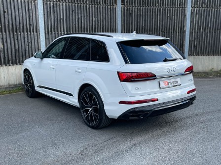 Audi Q7 (od 09/2019) S line