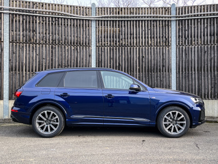 Audi Q7 (od 09/2019) S line
