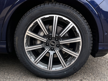 Audi Q7 (od 09/2019) S line