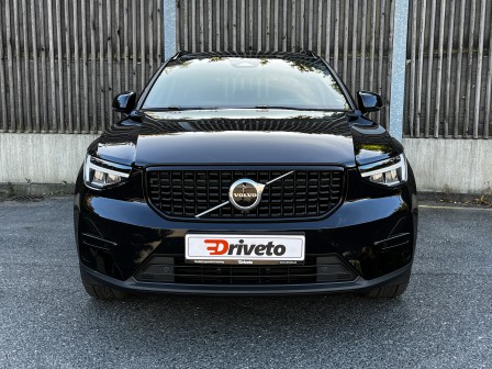 Volvo XC40 (od 02/2018) Plus Dark